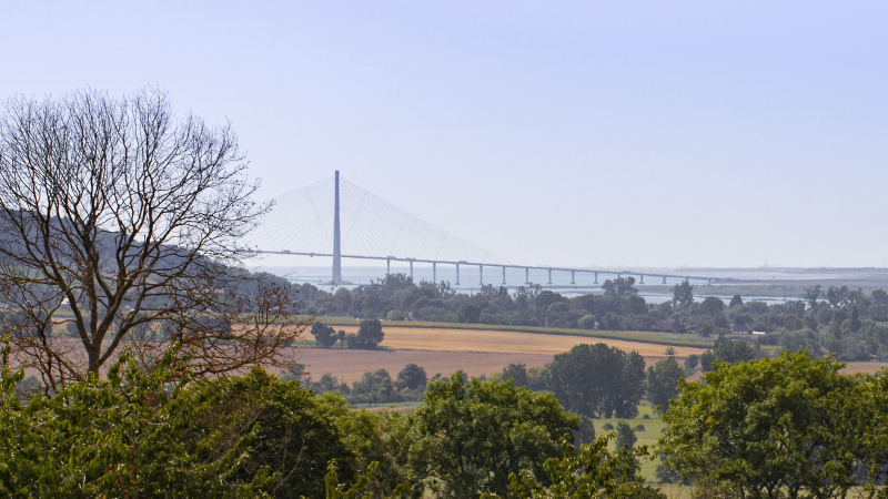 Vue sur l'estuaire de la Seine et le pont de Normandie 